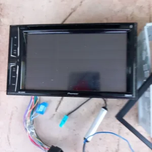 Pioneer AVH - A200BT Touch Screen Stereo - Image 3