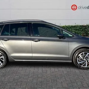 2019 Volkswagen Golf SV 1.5 TSI EVO 5-door MPV - Image 2