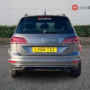 2019 Volkswagen Golf SV 1.5 TSI EVO 5-door MPV - Image 4