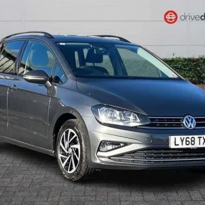 2019 Volkswagen Golf SV 1.5 TSI EVO 5-door MPV