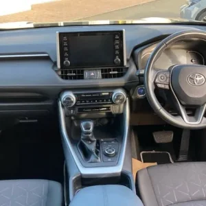 2020 Toyota RAV4 Hybrid Estate - Image 5