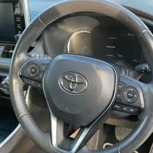 2020 Toyota RAV4 Hybrid Estate - Image 8