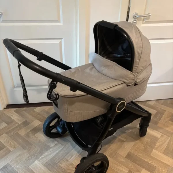 Mamas and Papas Ocarro in Nocturn colour