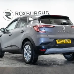 2022 Renault Captur 1.3 TCE Iconic Edition SUV - Image 5