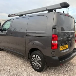 2021 Peugeot Expert 2.0 BlueHDi 120 Professional Van with Rear Racking and Roof Bars - Image 5