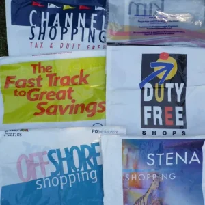 Sixteen Duty Free bags from the 70s and 80s - Image 2