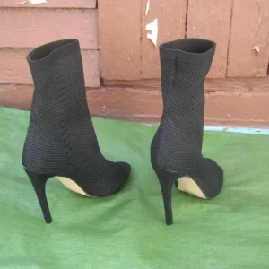 Prettylittlething UK Size 5 Black Ankle Boots - Image 3