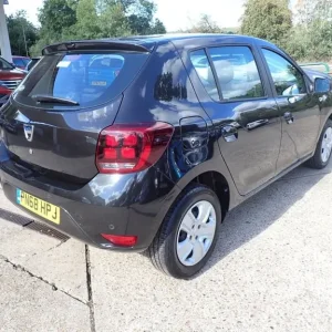 2018 Dacia Sandero 0.9 TCE Comfort Hatchback 5-door Petrol Manual - Image 3