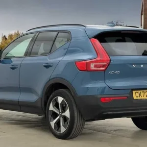 2022 Volvo XC40 2.0 B4P Ultimate Dark 5-door Estate Auto - Image 5