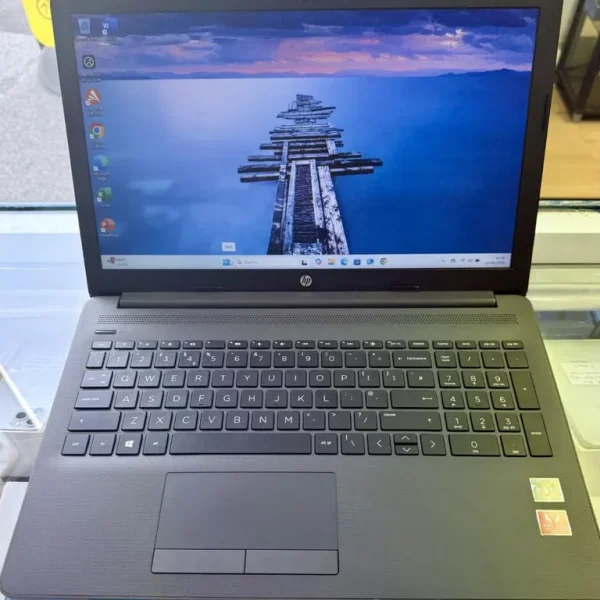 HP 255 G7 15.6" Laptop with Ryzen 3 and 16GB RAM