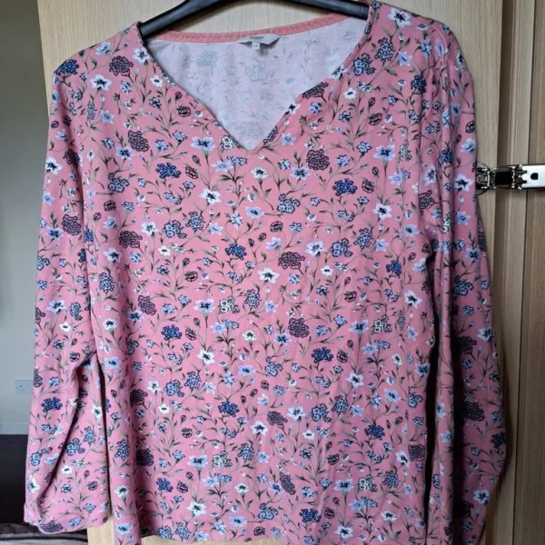 Cotton Traders Top size 14