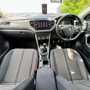 2020 Volkswagen T-Roc 1.5 TSI EVO SE Euro 6 5-door Hatchback - Image 3