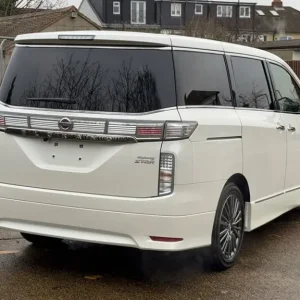 2018 Nissan Elgrand 2.5L Auto Petrol 7-Seater - Image 7