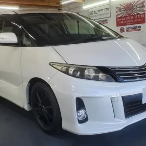 Toyota Estima 2.4 Automatic 7-Seater White MPV - Image 3