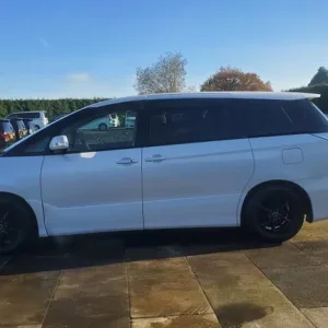 Toyota Estima 2.4 Automatic 7-Seater White MPV - Image 4