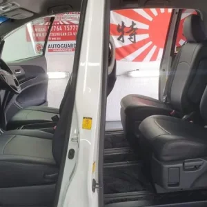 Toyota Estima 2.4 Automatic 7-Seater White MPV - Image 5