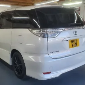 Toyota Estima 2.4 Automatic 7-Seater White MPV