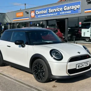 2024 MINI Cooper 2.0S Exclusive Steptronic Euro 6 3dr Hatchback
