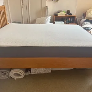 Oak double bedstead and Simba mattress - Image 4