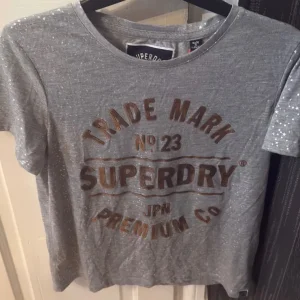 Superdry Women's T-Shirt - Image 2