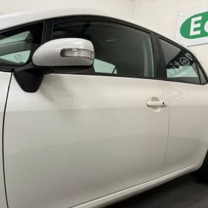 2011 Toyota Auris 1.8 VVT-h T Spirit CVT Hybrid Hatchback - Image 5