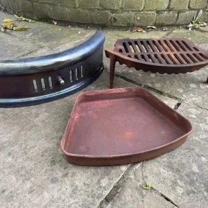 Grate, Ash Tray And Guard With Vent