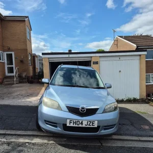 2004 Mazda 2 Hatchback Manual - Image 4