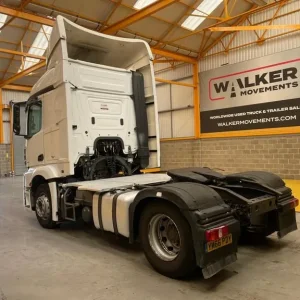 MERCEDES ACTROS 1843 STREAMSPACE 2017 EURO 6 4X2 TRACTOR UNIT - Image 3