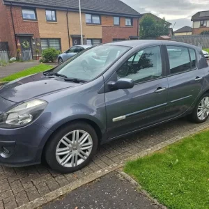 RENAULT CLIO INITIALE - Image 4