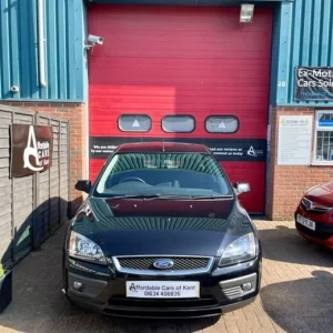 2008 Ford Focus 1.6 Zetec 5dr Automatic Hatchback Petrol - Image 3