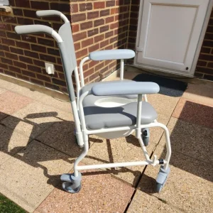 Commode chair on wheels - Image 2