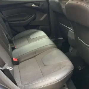 2012 Ford Focus 1.0T EcoBoost Titanium X Euro 5 5-door hatchback manual - Image 6