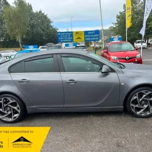 2016 Vauxhall Insignia 1.6 CDTi SRi Vx-Line Nav 5-door Hatchback Diesel Manual - Image 4
