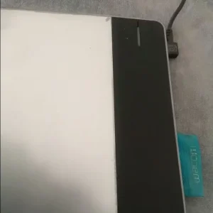 Wacom Intuos Graphic Pen Small - Image 3