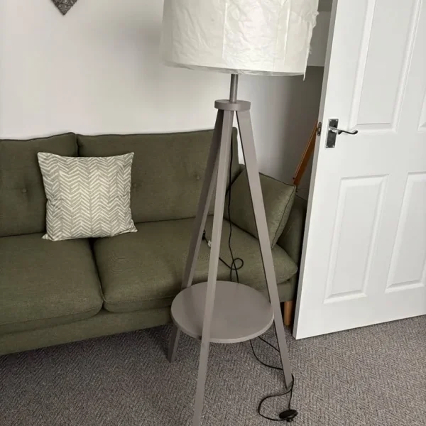 Tripod lamp Grey