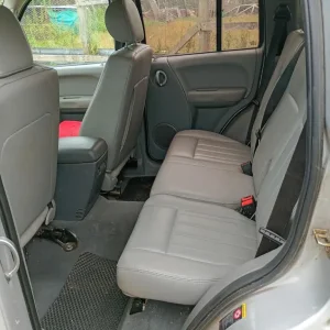 Jeep Cherokee Estate 2005, 3700cc, 5-door - Image 5