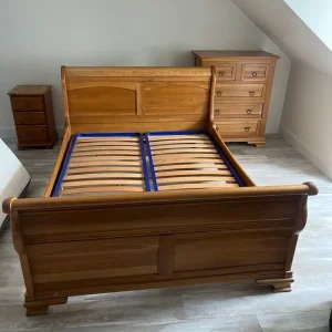 Sleigh Kingsize Bedstead & Drawers Set