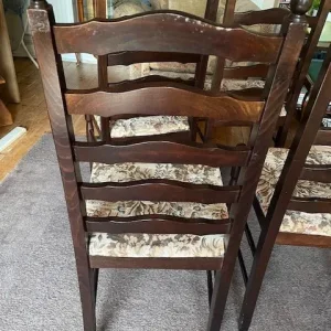 Dining table and 4 chairs - Image 6