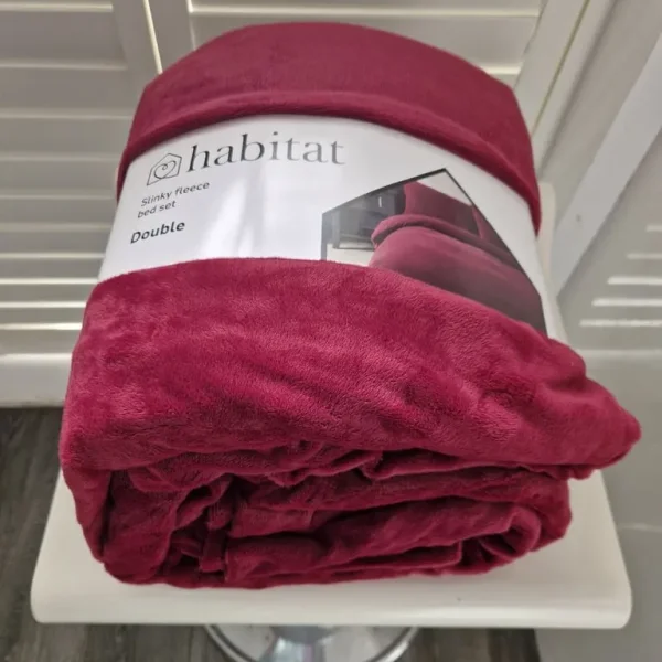 Habitat Slinky Fleece Berry Bedding Set - Double
