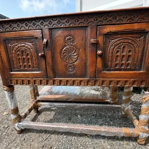 Vintage carved wooden sideboard - Image 3