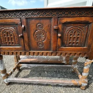 Vintage carved wooden sideboard - Image 4