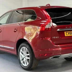 2016 Volvo XC60 D5 SE Lux Nav Auto AWD Estate - Image 4