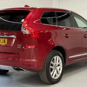 2016 Volvo XC60 D5 SE Lux Nav Auto AWD Estate - Image 8