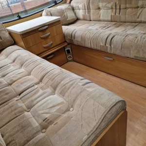 2010 Sprite Quattro 6-Berth Caravan - Image 6
