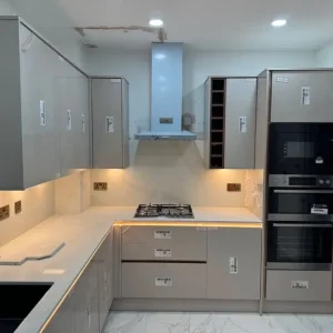 Flooring fitter and home renovation handyman