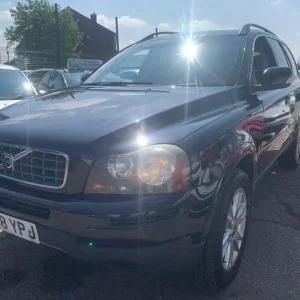 2008 Volvo XC90 2.4 D5 SE AWD Estate - Image 3