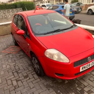 Fiat Grande Punto Hatchback 2009 Manual - Image 3