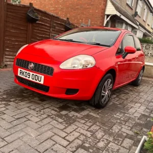 Fiat Grande Punto Hatchback 2009 Manual - Image 7