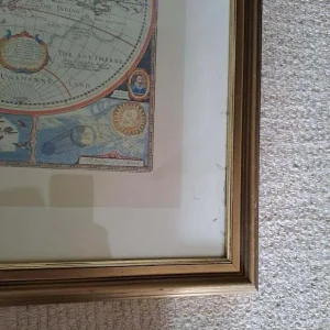 Large world map in gold frame - Image 2