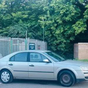 2006 Ford Mondeo 2.0 LX 5-door hatchback petrol manual - Image 4